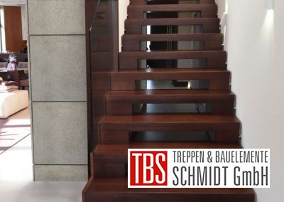 Frontalansicht Faltwerktreppe Muenchen