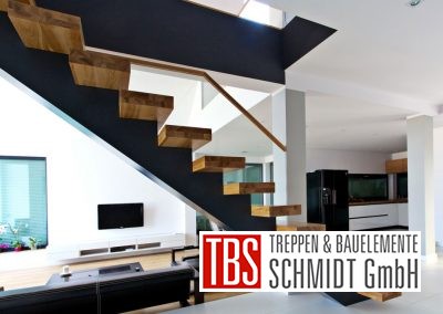 seitenansicht-mittelholmtreppe-minden