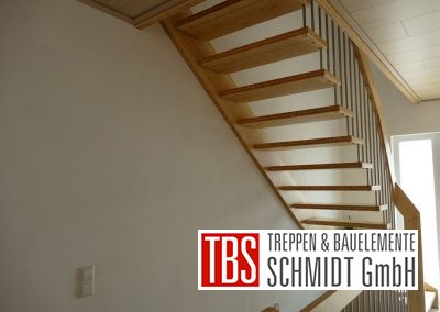 rueckansicht-wangen-bolzentreppe-zweibruecken