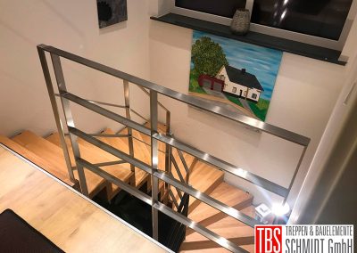 Galeriegelaender Faltwerkreppe Hoeheinoed