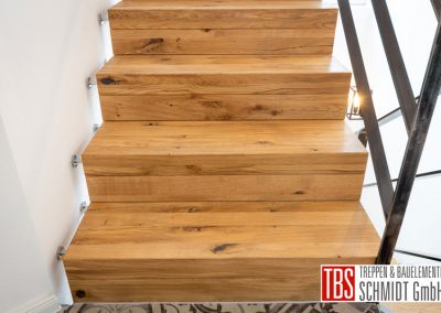 Treppenstufen Faltwerktreppe Hoechen