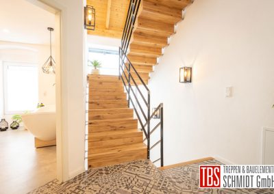 Oberes Treppenhaus Faltwerktreppe Hoechen